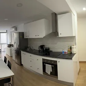 https://manrique-rooms.1costadelsol.com